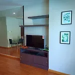 Abu Homestay @ 1Borneo Condominium Tower B