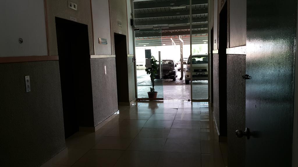 Apartment Abu Homestay @ 1borneo Condominium Tower B *