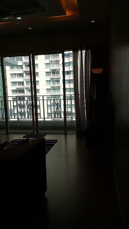 Abu Homestay @ 1borneo Condominium Tower B