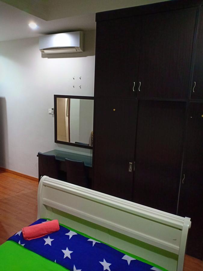 Abu Homestay @ 1borneo Condominium Tower B Apartment