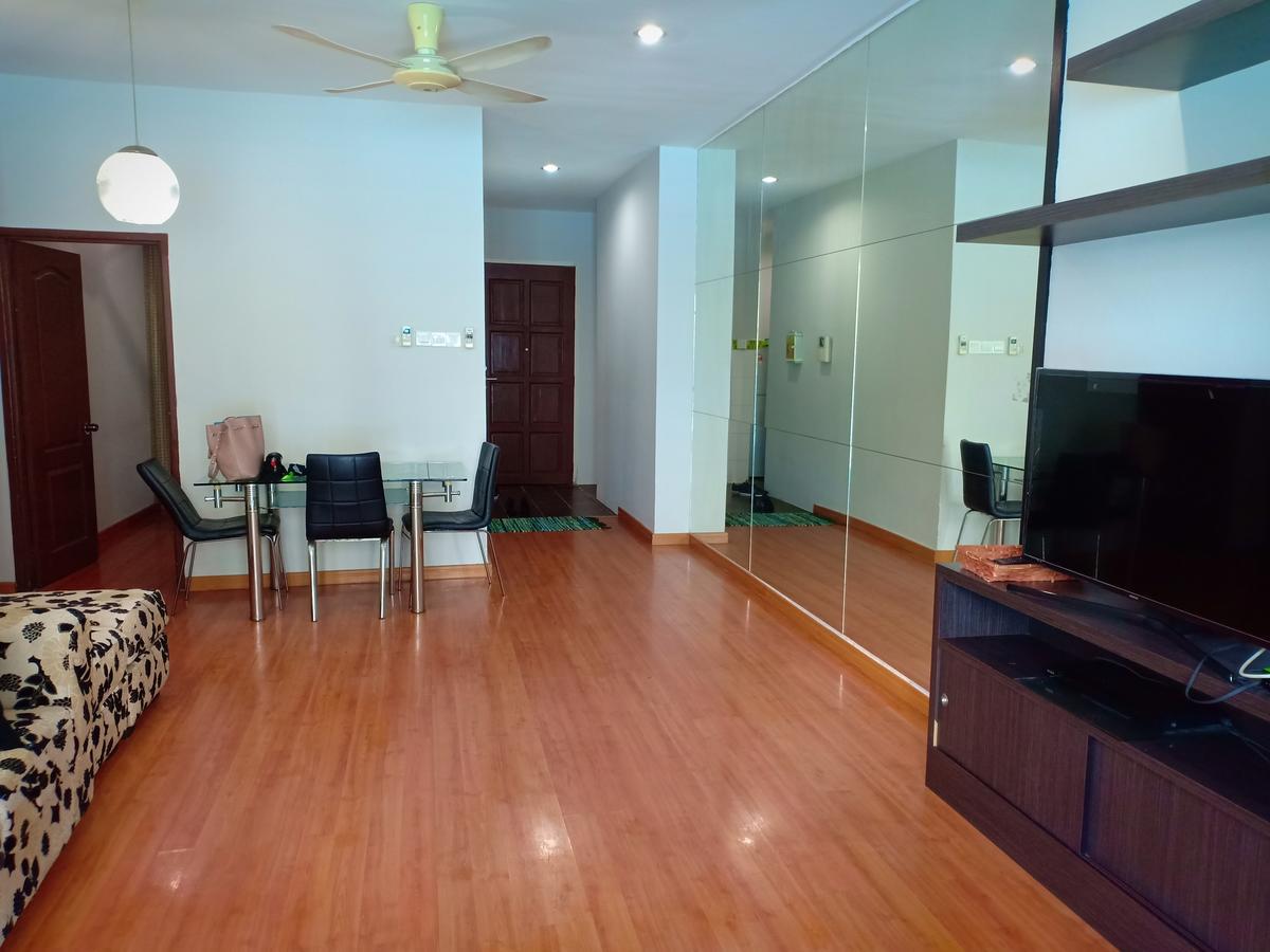 Abu Homestay @ 1borneo Condominium Tower B Apartment *
