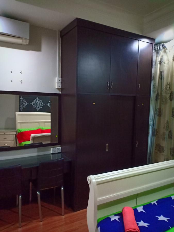Abu Homestay @ 1borneo Condominium Tower B